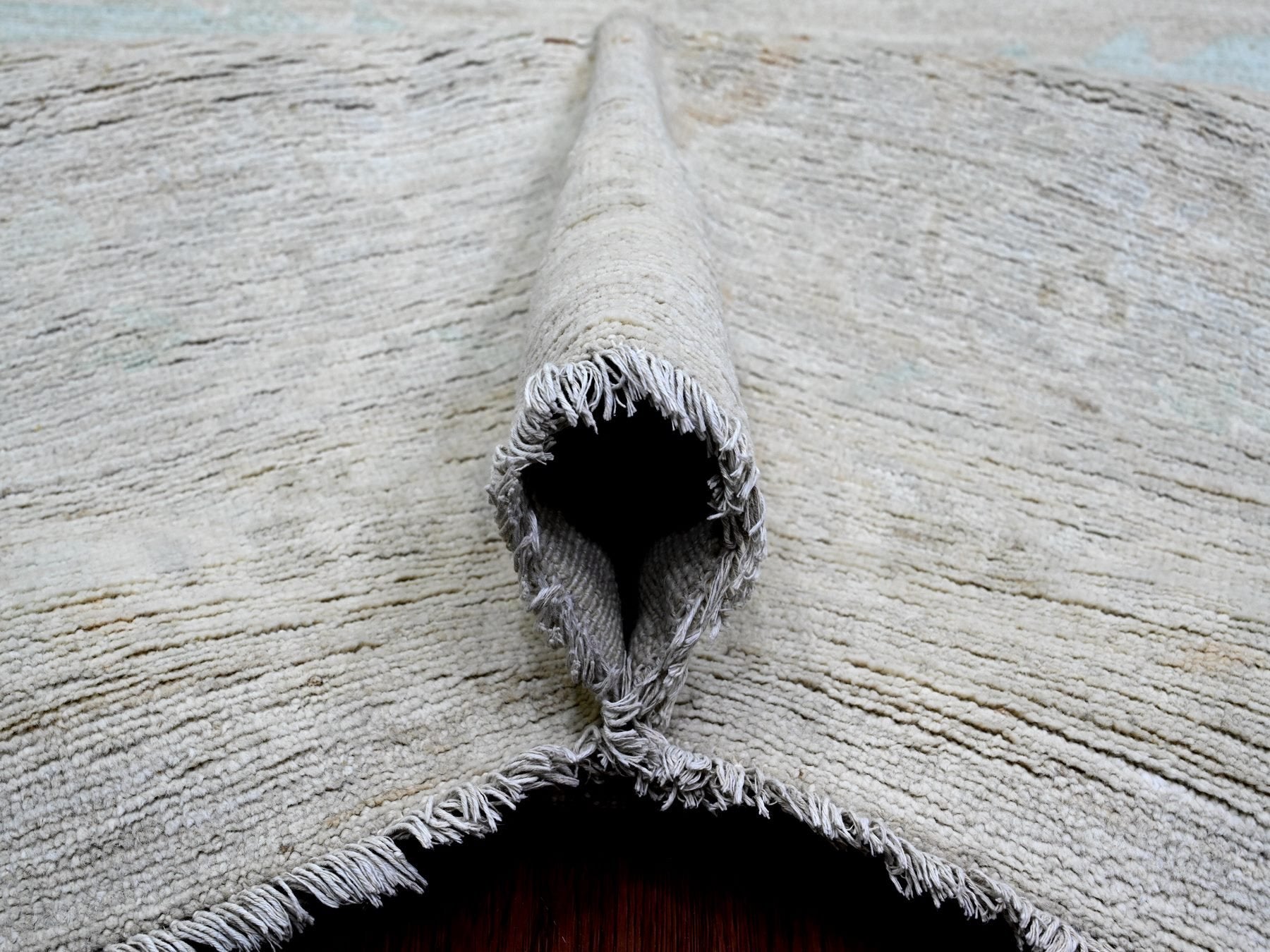 Heriz Oushak hand-knotted wool rug in Ivory & Light Gray, 11'5" x 15'9" — SKU O020155 (view 5)