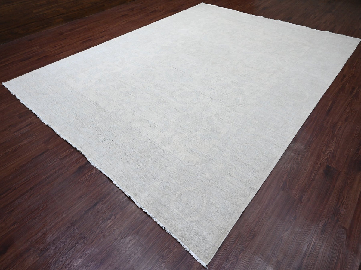 Peshawar Oushak hand-knotted wool rug in Ivory & Light Blue, 9'11" x 13' — SKU O020161 (view 3)