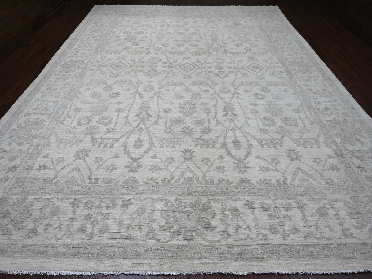 Peshawar Oushak hand-knotted wool rug in Ivory, 11'7" x 14'10" — SKU O020179 (view 2)