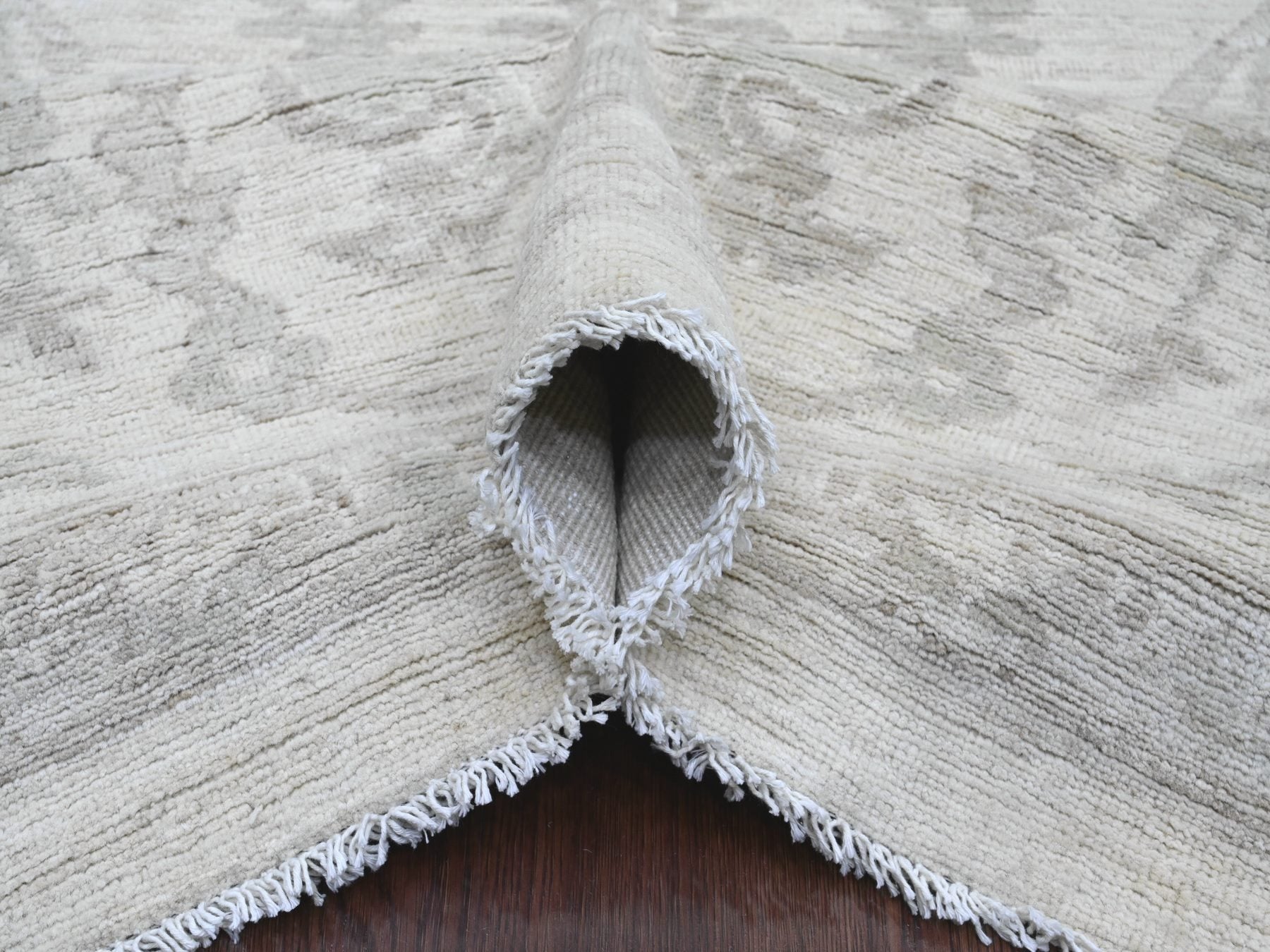 Peshawar Oushak hand-knotted wool rug in Ivory, 11'7" x 14'10" — SKU O020179 (view 5)