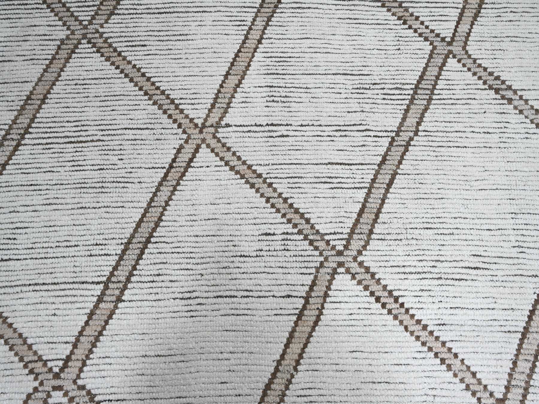Tribal & Geometric hand-knotted wool rug in Ivory, 15'9" x 23'5" — SKU O020232 (view 8)