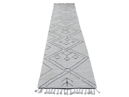 Ivory 3'0" x 12'8" Tribal Hand knotted Wool Rug - Sku: O020289