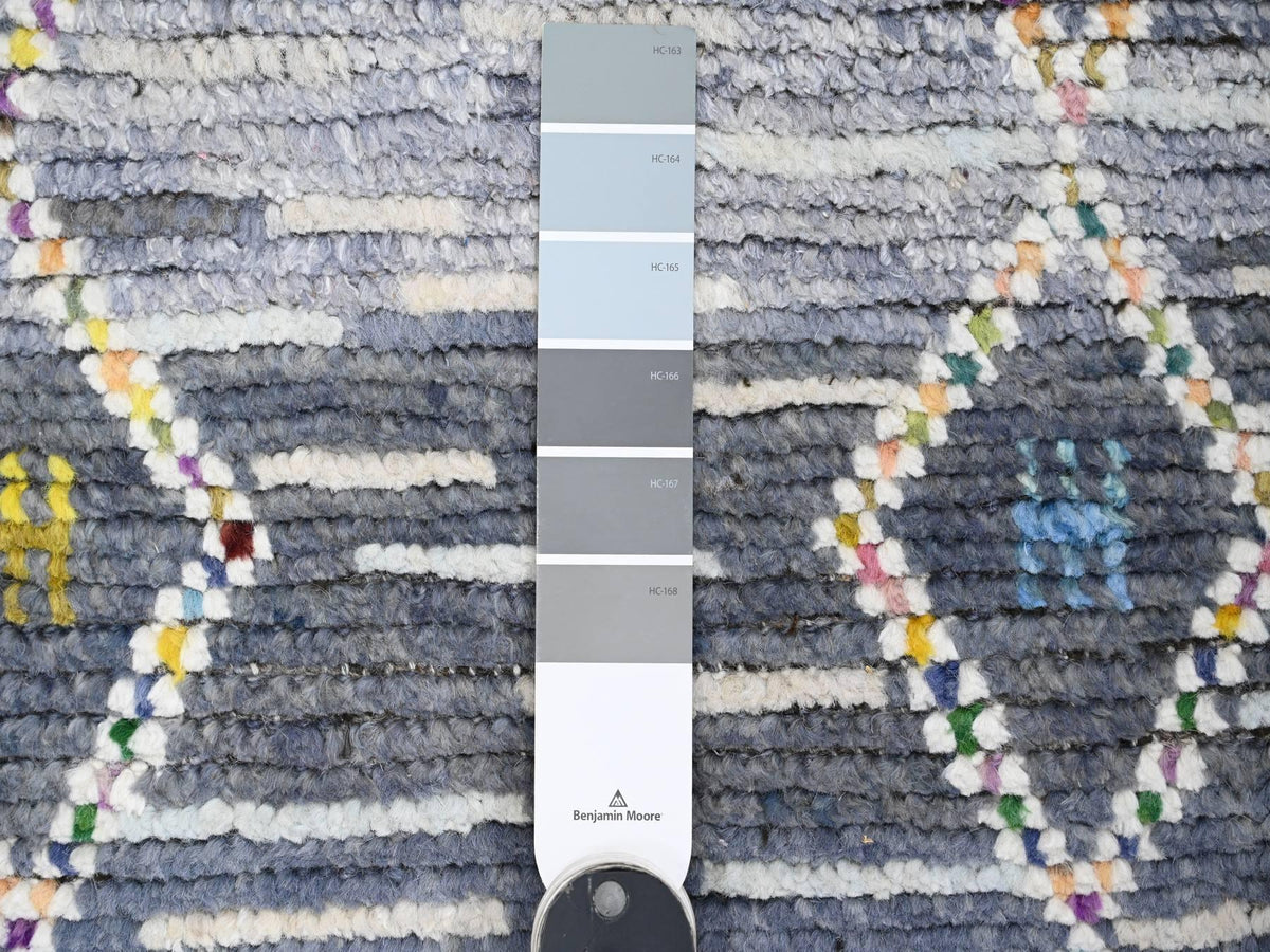 Tribal & Geometric hand-knotted wool runner in Gray, 2'5" x 8'4" — SKU O020290 (view 3)