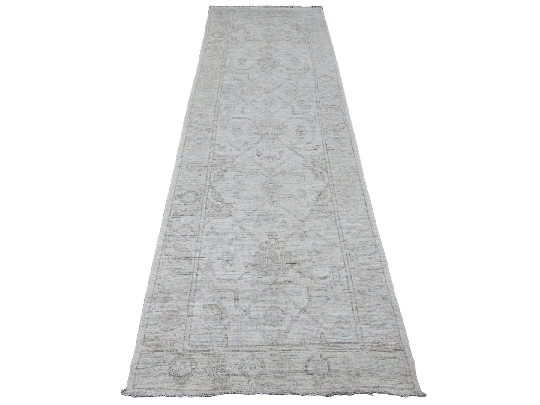 Ivory 3'0" x 9'5" Oushak / Peshawar Hand knotted Wool Rug - Sku: O020296
