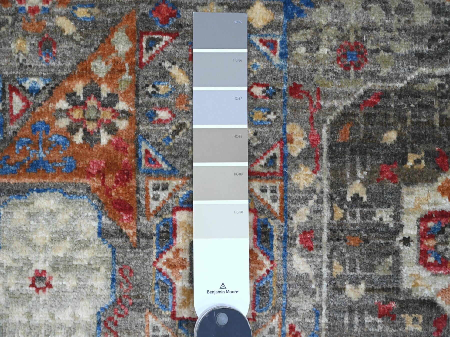 Mamluk Mamluk hand-knotted wool rug in Gray, 7'11" x 9'8" — SKU O020338 (view 7)