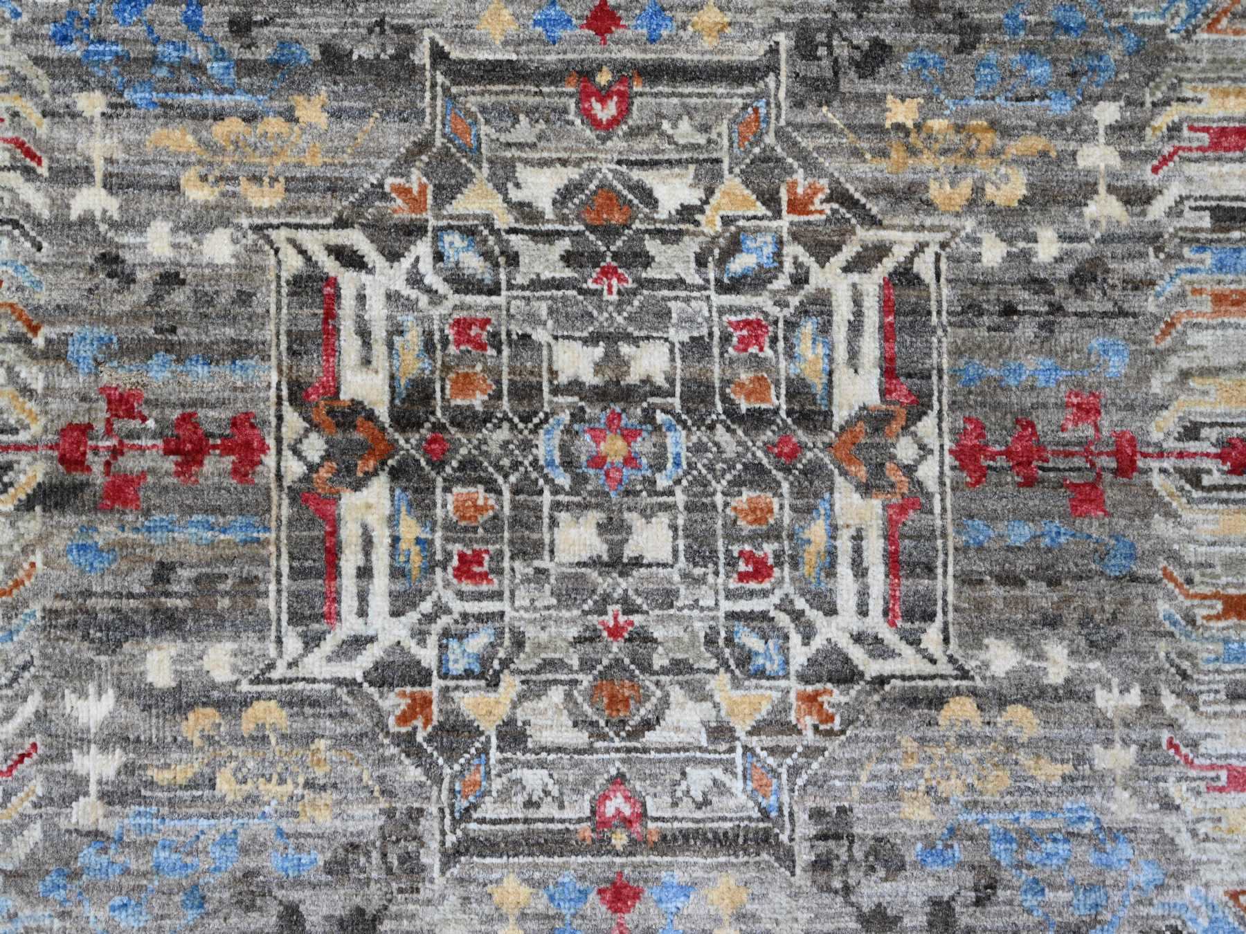 Mamluk Mamluk hand-knotted wool rug in Gray, 7'11" x 9'8" — SKU O020338 (view 8)