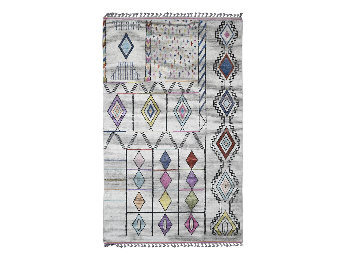 Tribal & Geometric hand-knotted wool rug in Ivory, 5'5" x 8'11" — SKU O020347