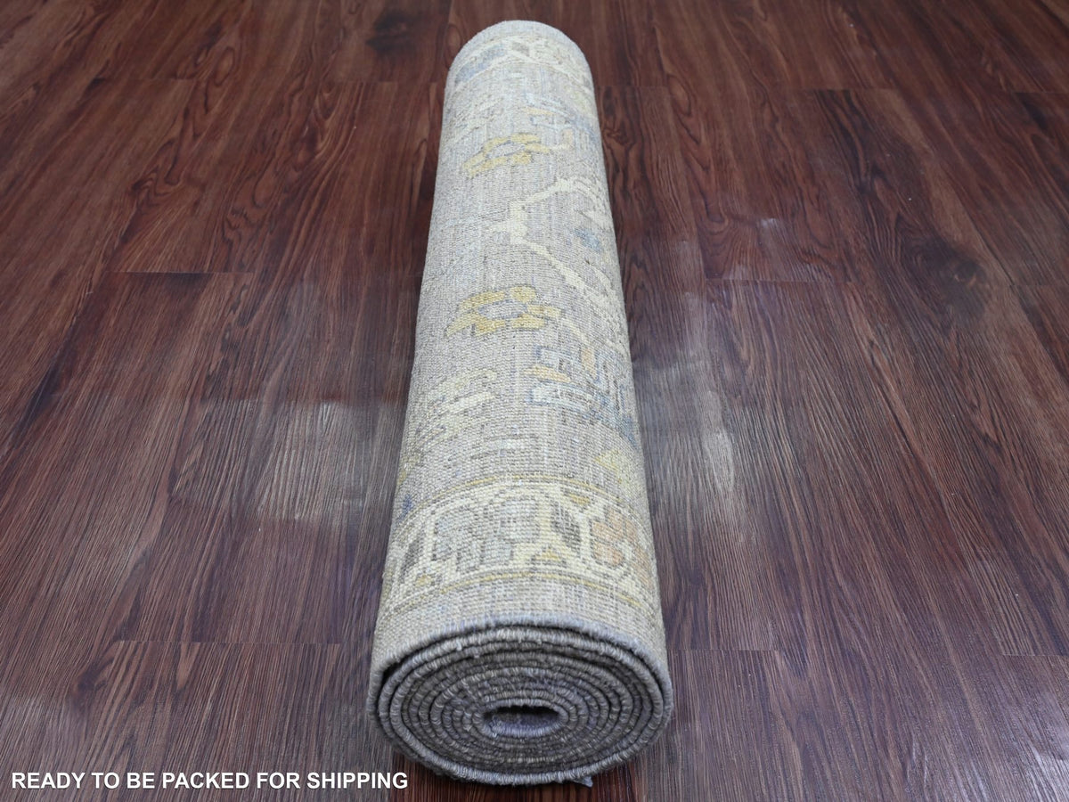 Mahal Oushak hand-knotted wool runner in Gray & Ivory, 2'7" x 11'8" — SKU O020351 (view 4)