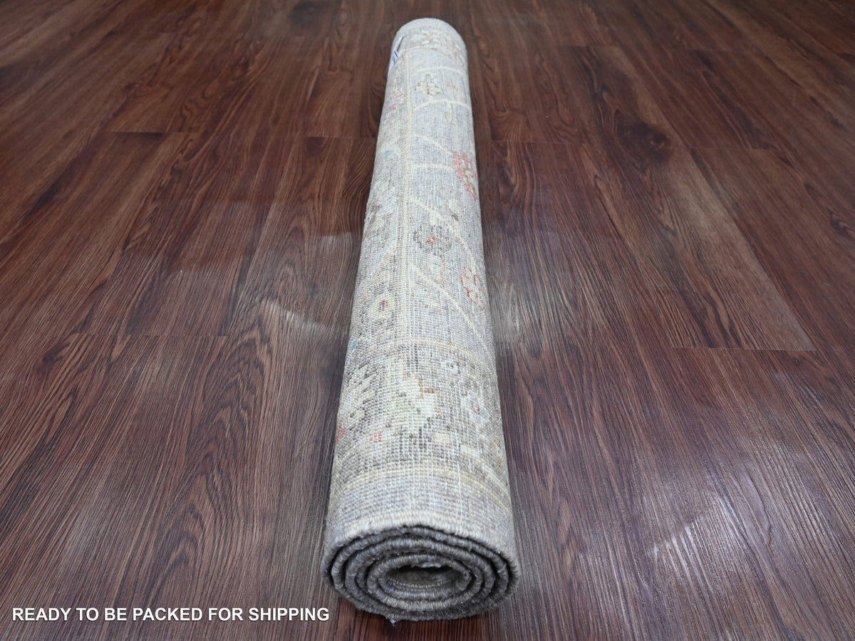 Heriz Oushak hand-knotted wool rug in Gray & Brown, 3'1" x 4'9" — SKU O020353 (view 4)