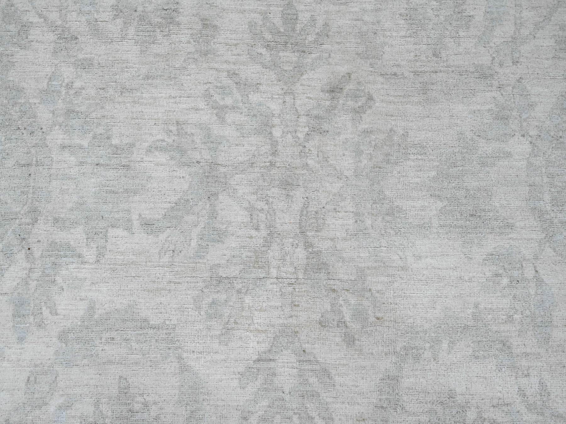 Peshawar Oushak hand-knotted wool rug in Ivory & Light Blue, 12' x 15'1" — SKU O020365 (view 8)
