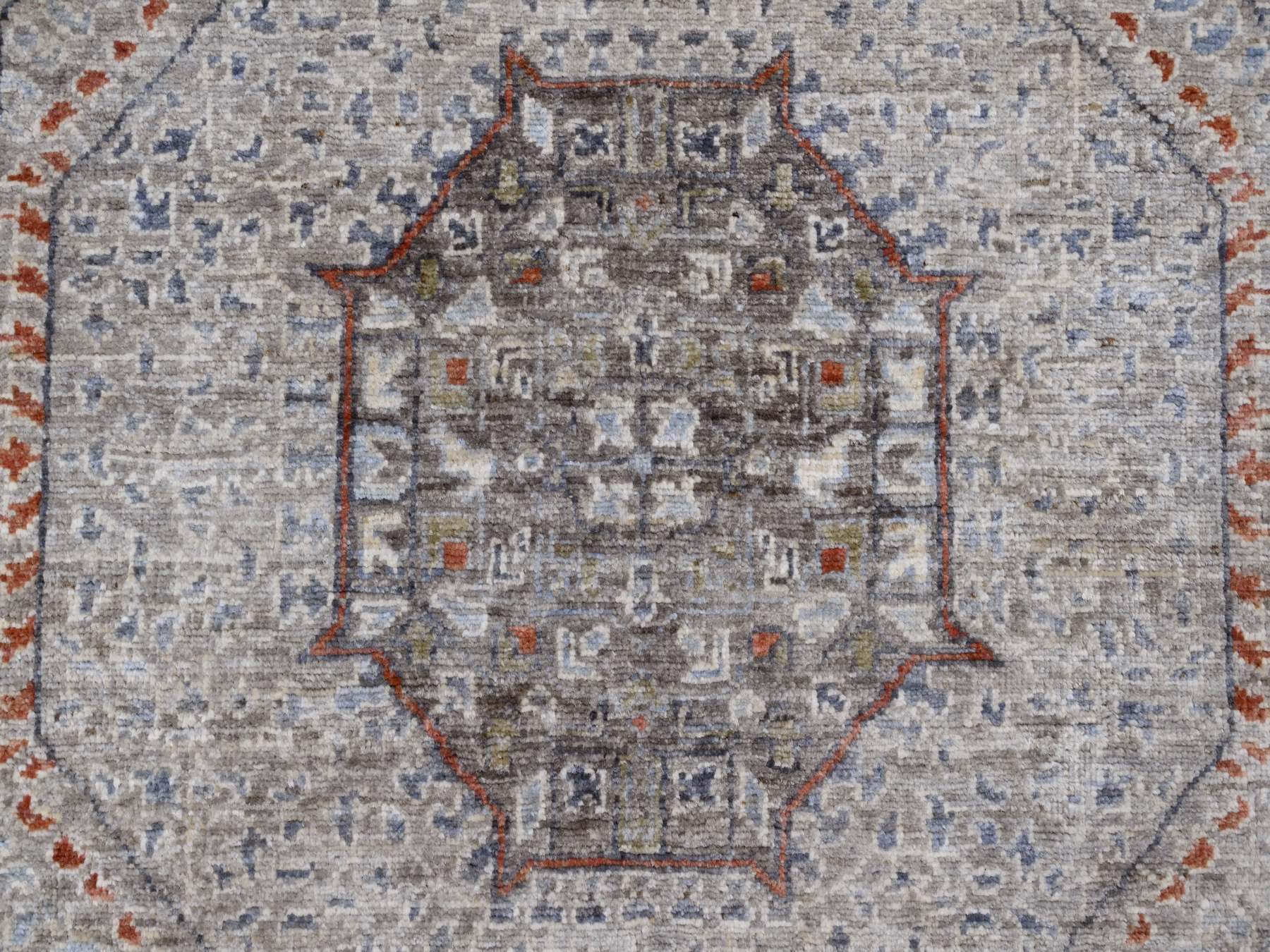 Mamluk Mamluk hand-knotted wool rug in Gray, 8'1" x 9'11" — SKU O020382 (view 8)