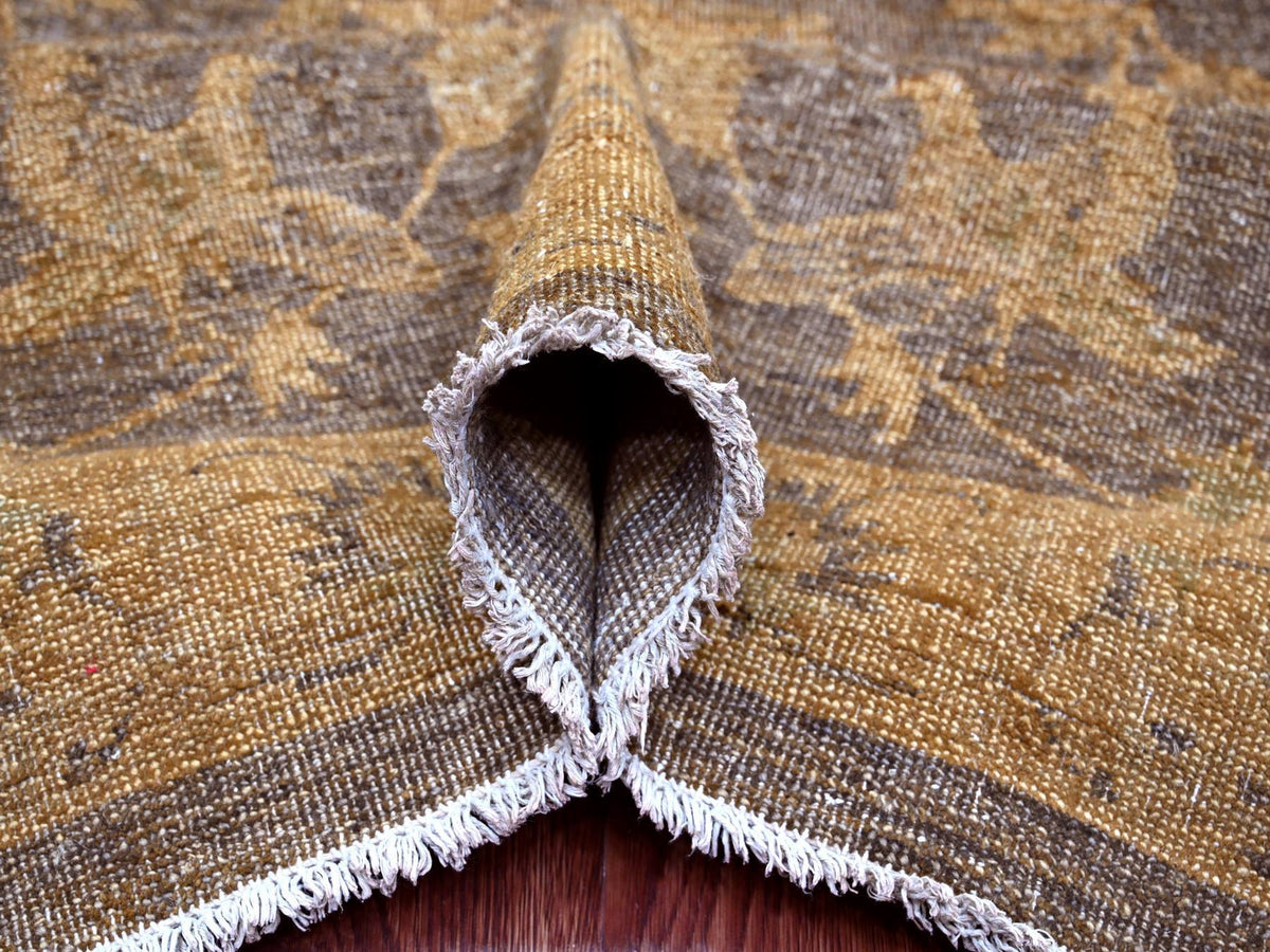 Mahal Vintage hand-knotted wool rug in Overdyed & Brown, 7'10" x 10' — SKU O020397 (view 5)