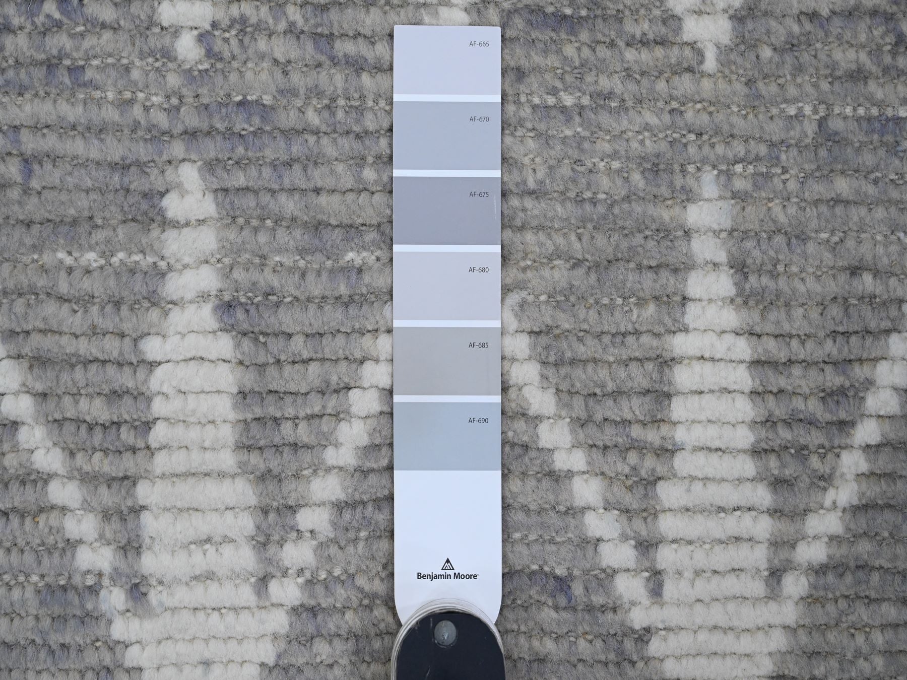Tribal & Geometric hand-knotted wool rug in Gray, 9'1" x 12'4" — SKU O020419 (view 7)