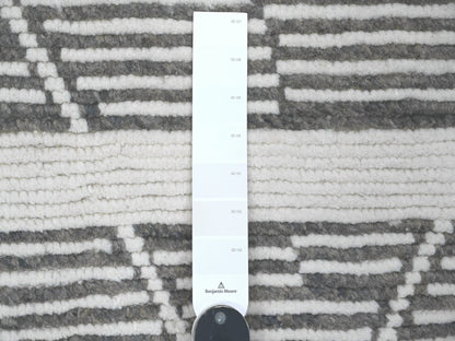 Tribal & Geometric hand-knotted wool rug in Gray, 6'1" x 9'4" — SKU O020422 (view 3)