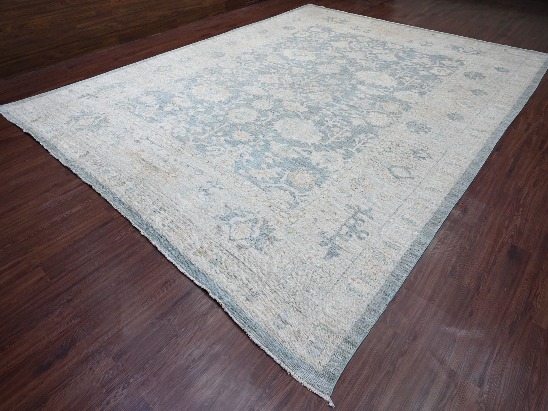 Oushak Oushak hand-knotted wool rug in Gray & Ivory, 11'9" x 15'5" — SKU O020462 (view 3)