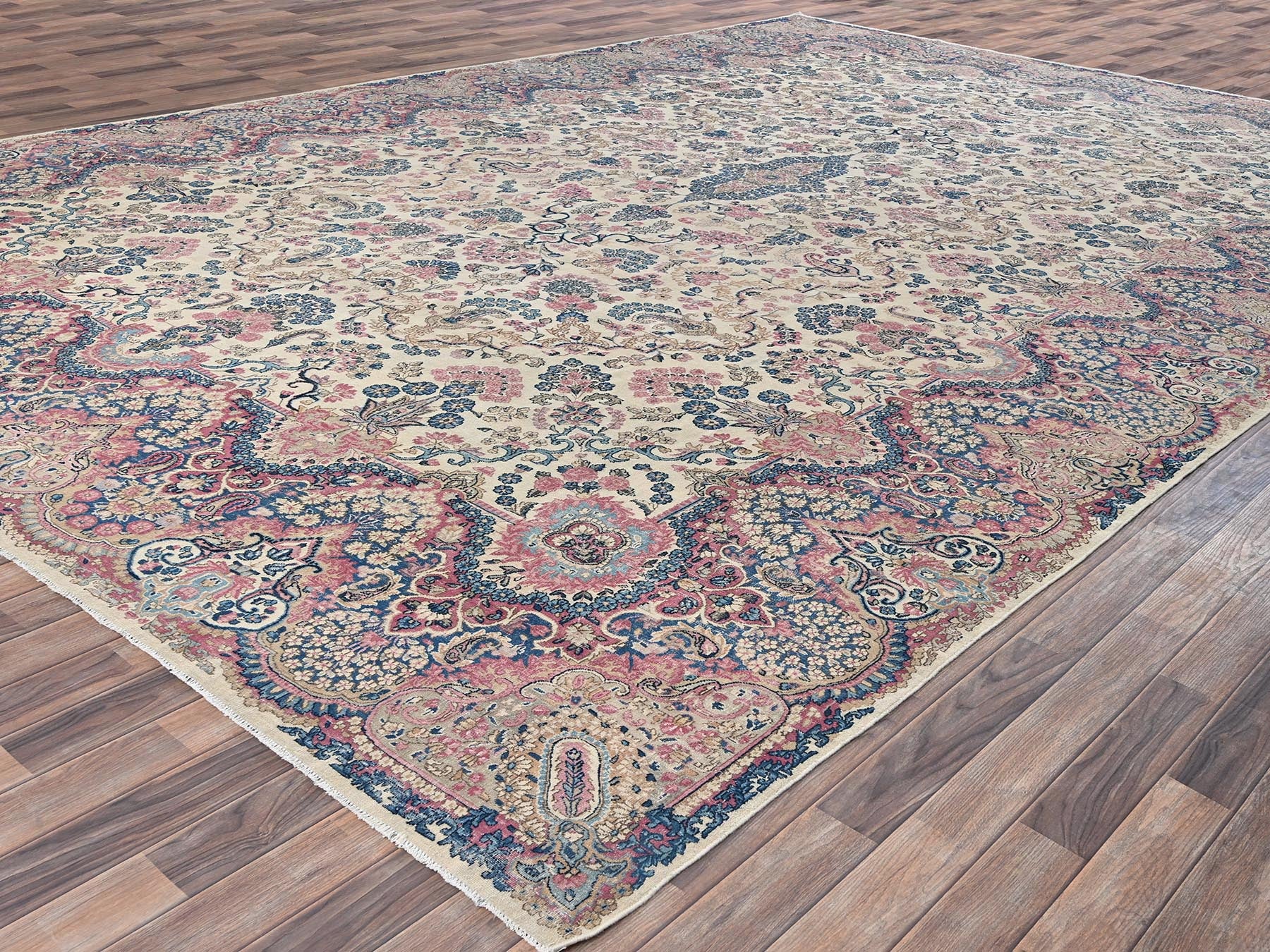 Kerman Vintage hand-knotted wool rug in Ivory, 11'5" x 16'10" — SKU O02047 (view 3)