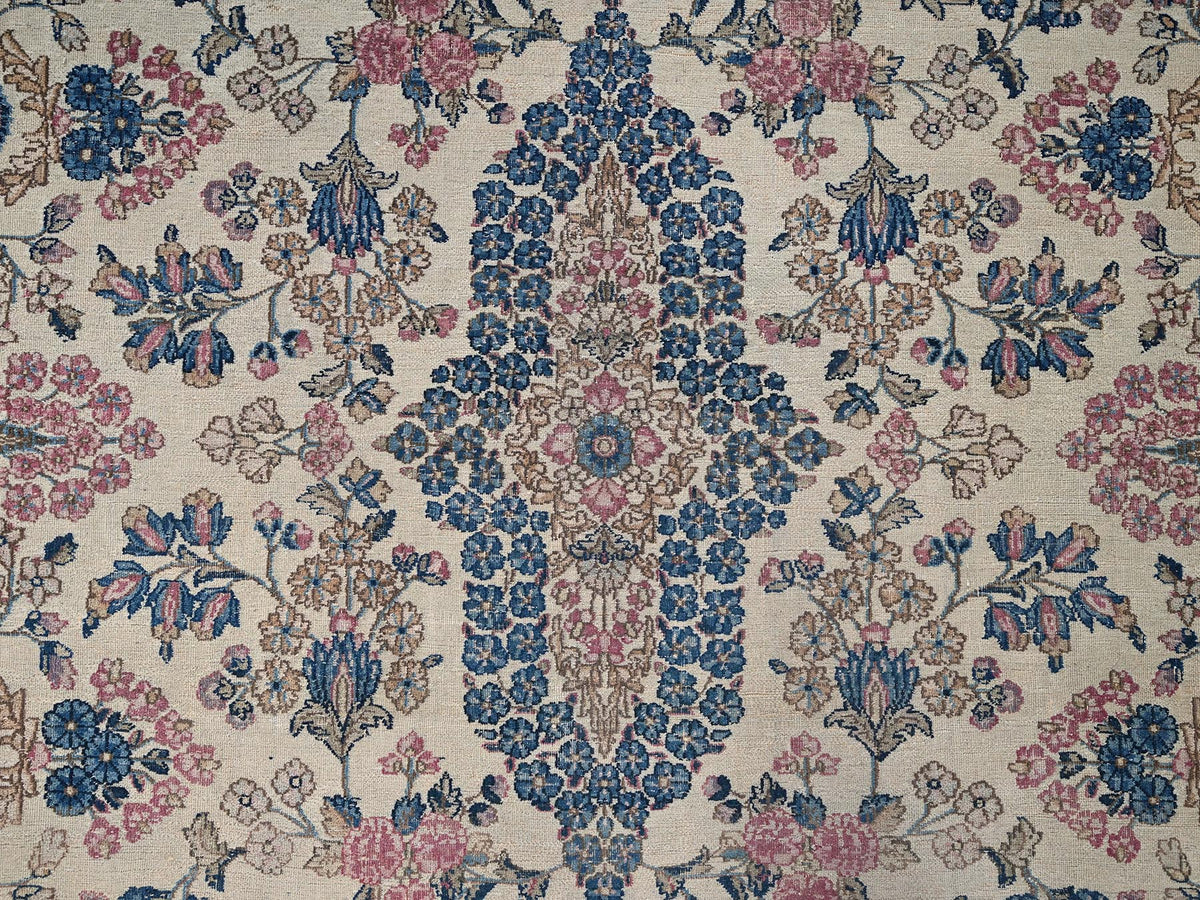 Kerman Vintage hand-knotted wool rug in Ivory, 11'5" x 16'10" — SKU O02047 (view 9)