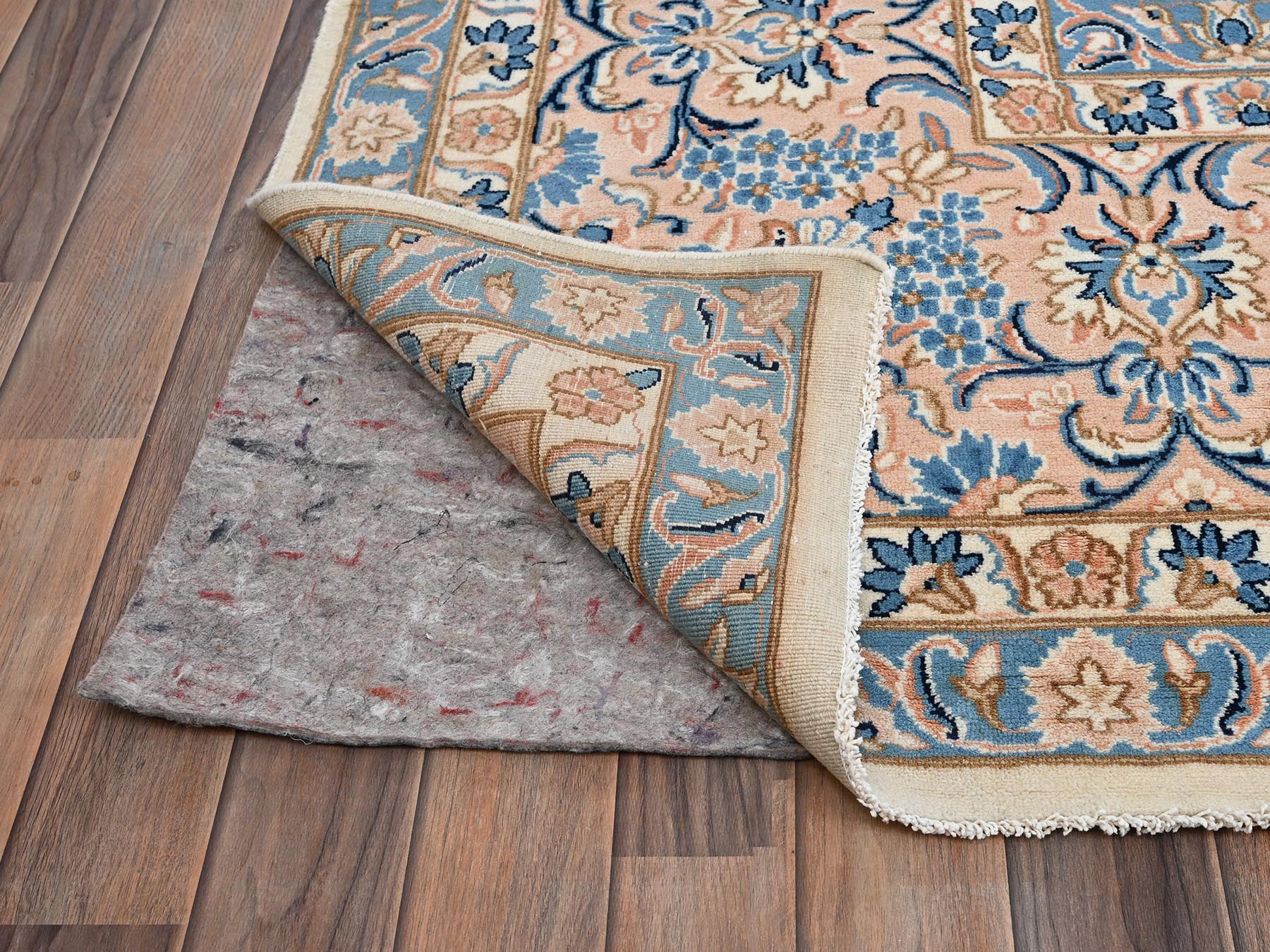 Vintage hand-knotted wool rug in Ivory & Peach, 11'6" x 16'6" — SKU O02048 (view 5)