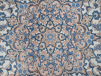 Vintage hand-knotted wool rug in Ivory & Peach, 11'6" x 16'6" — SKU O02048 (view 9)
