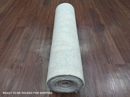 Peshawar Oushak hand-knotted wool runner in Ivory & Light Gray, 2'8" x 14'11" — SKU O020501 (view 4)