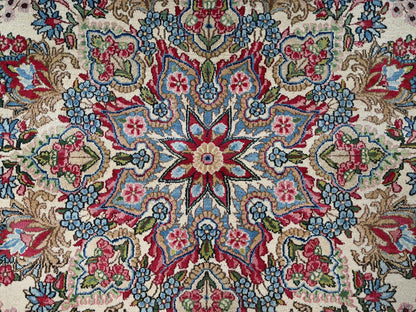Kerman Vintage hand-knotted wool rug in Ivory, 11'8" x 13'7" — SKU O02051 (view 9)