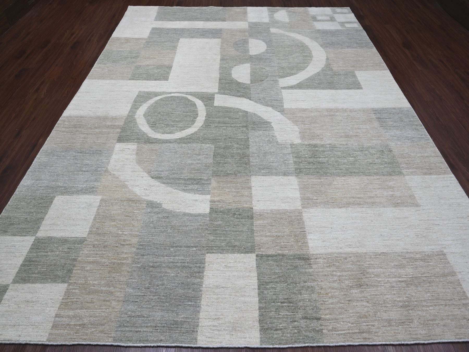 Tribal & Geometric hand-knotted wool rug in Gray, 8'9" x 11'6" — SKU O020540 (view 2)