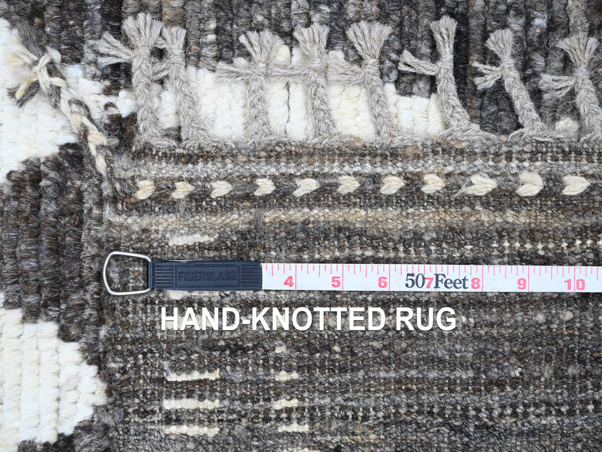 Tribal & Geometric hand-knotted wool rug in Gray, 5'6" x 8' — SKU O020546 (view 6)