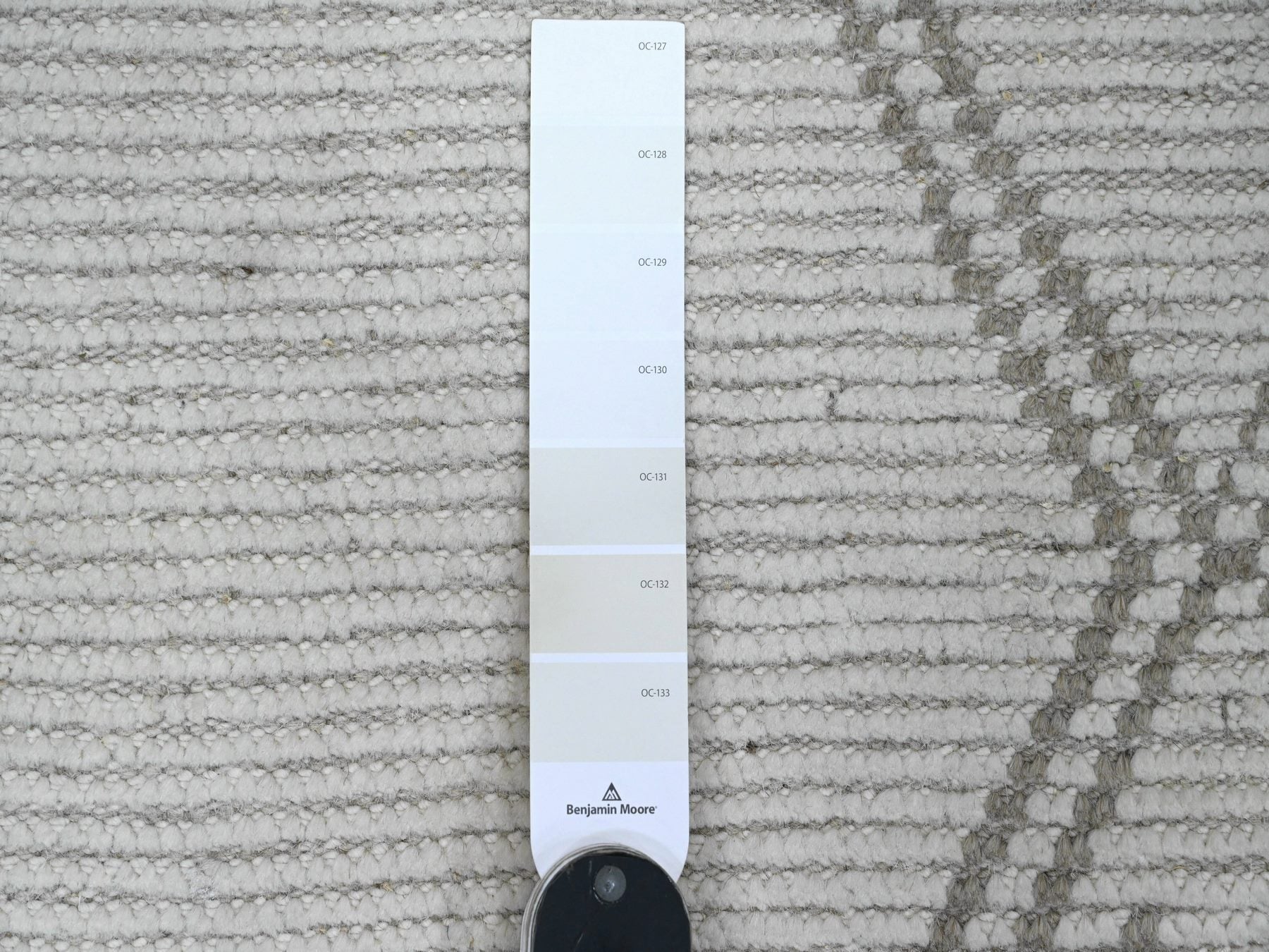 Tribal & Geometric hand-knotted wool runner in Ivory, 2'5" x 14'3" — SKU O020554 (view 3)