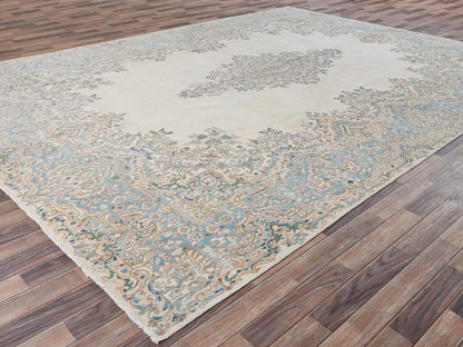 Kerman Vintage hand-knotted wool rug in Ivory, 9'11" x 13'9" — SKU O02055 (view 3)