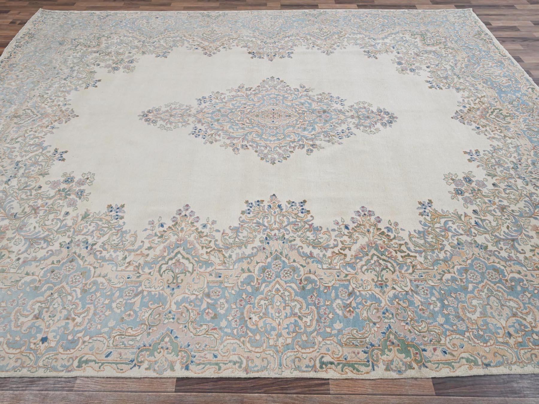 Kerman Vintage hand-knotted wool rug in Ivory, 9'11" x 13'9" — SKU O02055 (view 4)
