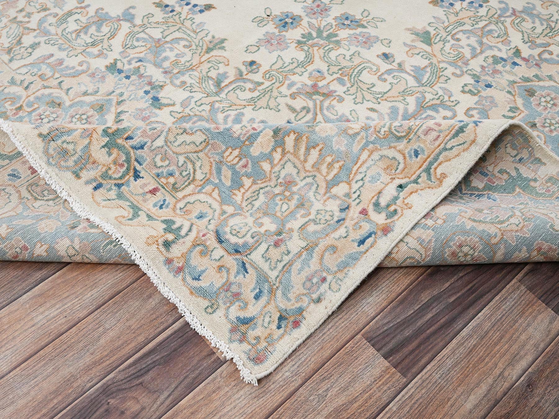 Kerman Vintage hand-knotted wool rug in Ivory, 9'11" x 13'9" — SKU O02055 (view 7)