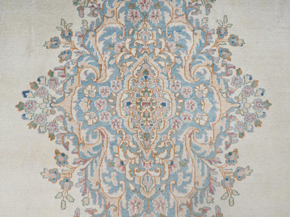 Kerman Vintage hand-knotted wool rug in Ivory, 9'11" x 13'9" — SKU O02055 (view 9)