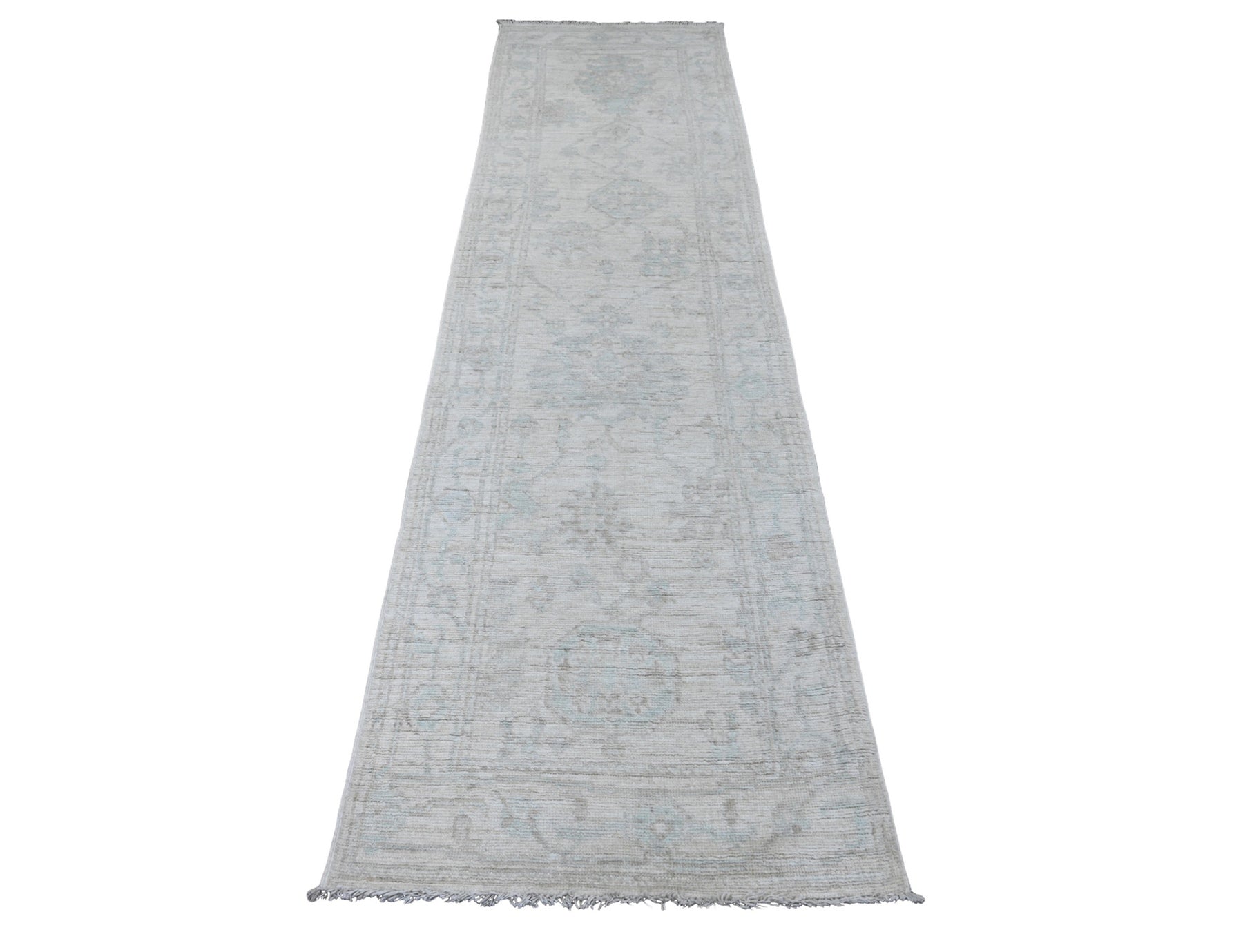 Ivory 2'8" x 9'8" Oushak / Peshawar Hand knotted Wool Rug - Sku: O020577
