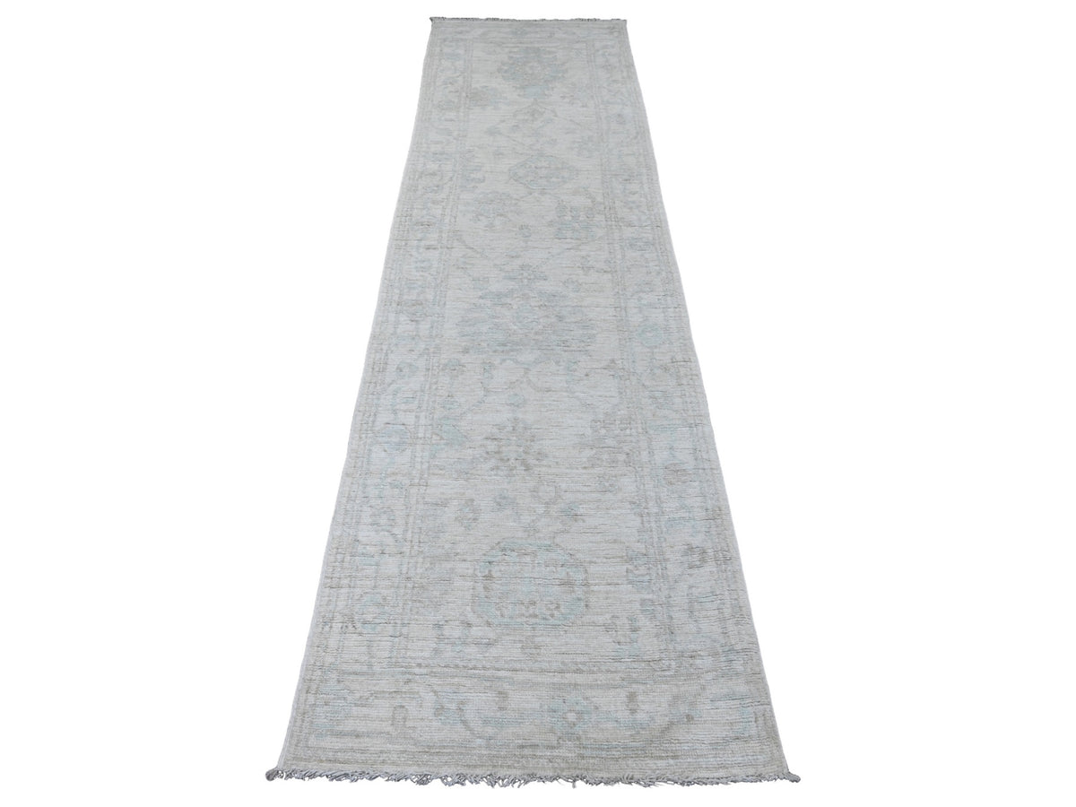 Oushak Oushak hand-knotted wool runner in Ivory, 2'8" x 9'8" — SKU O020577