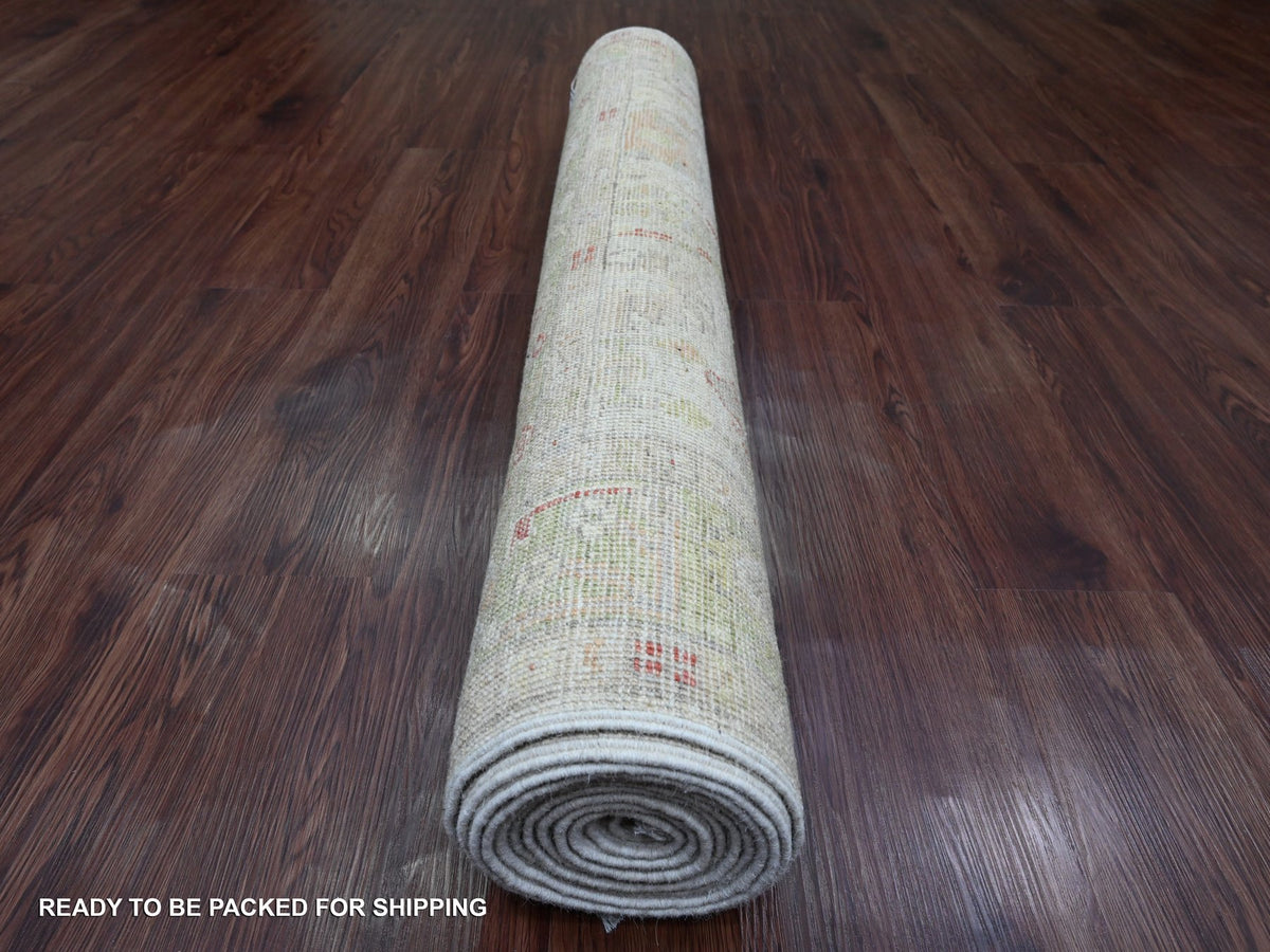 Oushak Oushak hand-knotted wool runner in Ivory & Green, 3'11" x 11'9" — SKU O020600 (view 4)