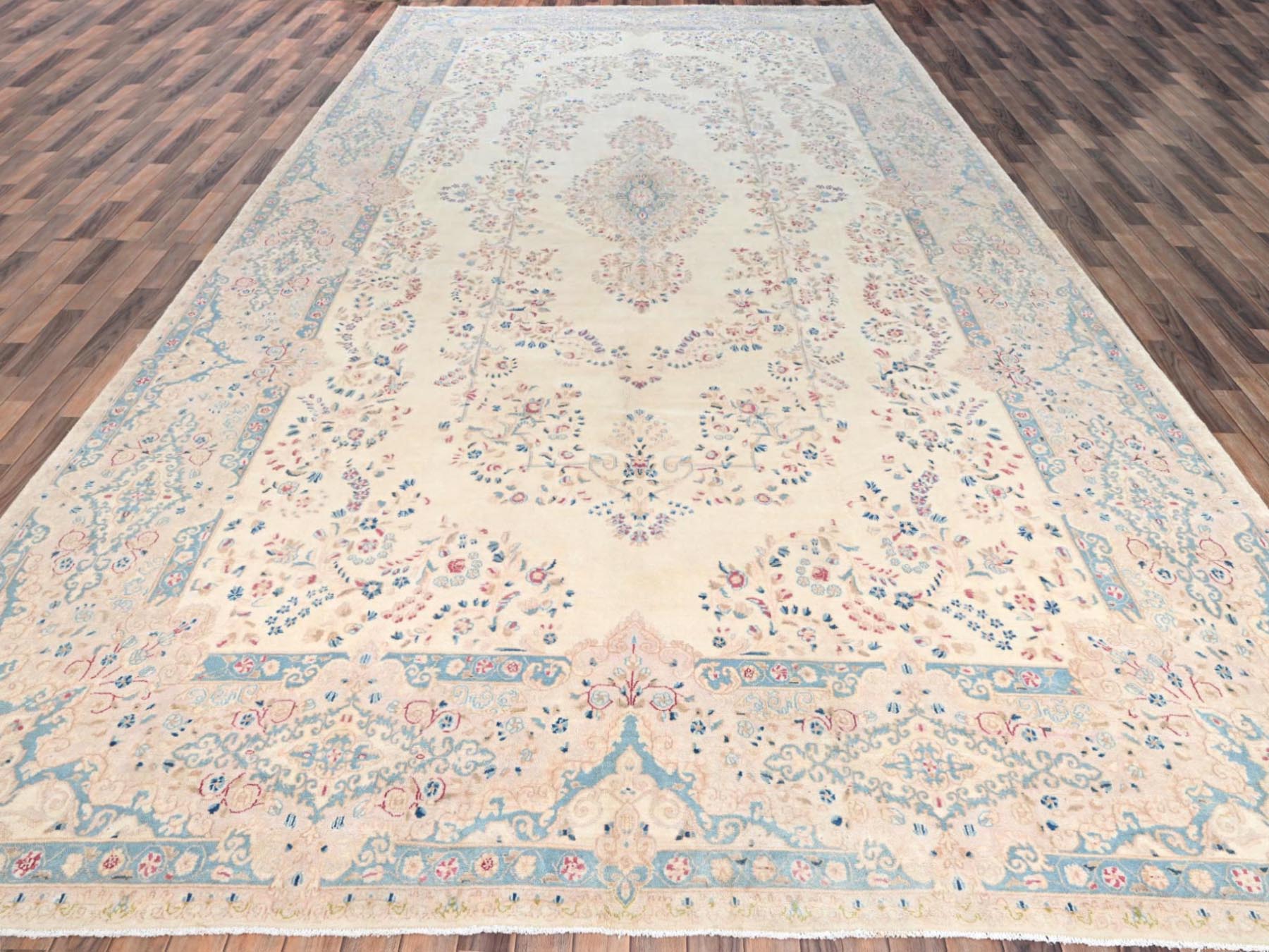 Kerman Vintage hand-knotted wool rug in Ivory & Peach, 10'8" x 19'11" — SKU O02060 (view 2)