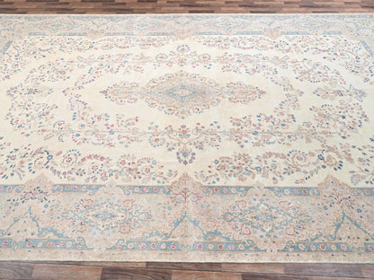 Kerman Vintage hand-knotted wool rug in Ivory & Peach, 10'8" x 19'11" — SKU O02060 (view 4)