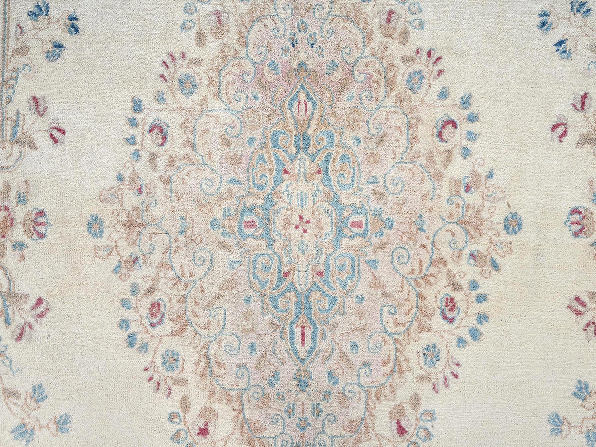 Kerman Vintage hand-knotted wool rug in Ivory & Peach, 10'8" x 19'11" — SKU O02060 (view 9)