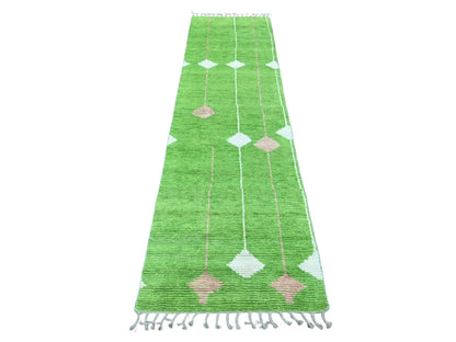 Green 2'5" x 9'0" Tribal Hand knotted Wool Rug - Sku: O020621