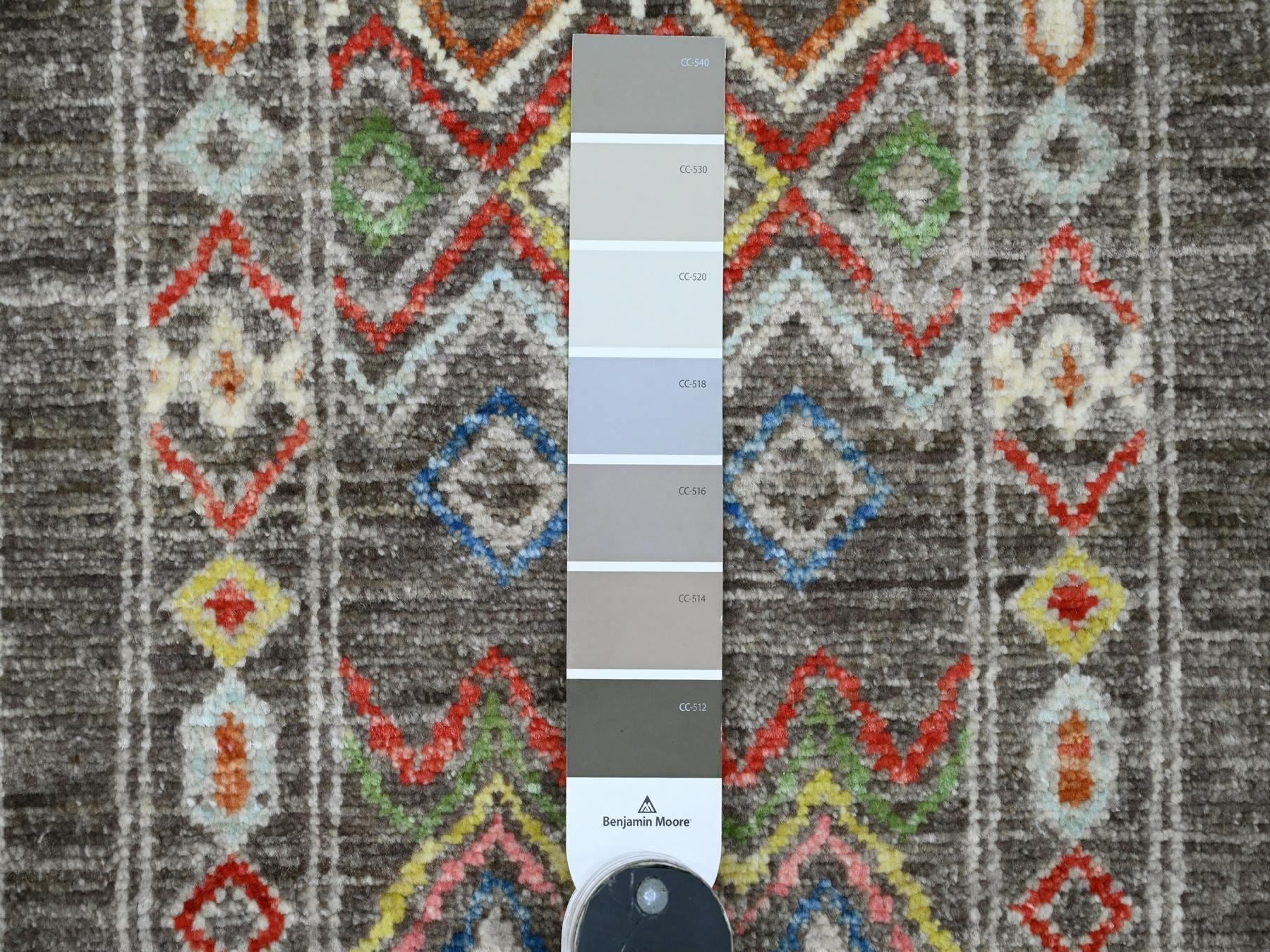 Tribal & Geometric hand-knotted wool rug in Gray, 8'1" x 9'6" — SKU O020637 (view 7)