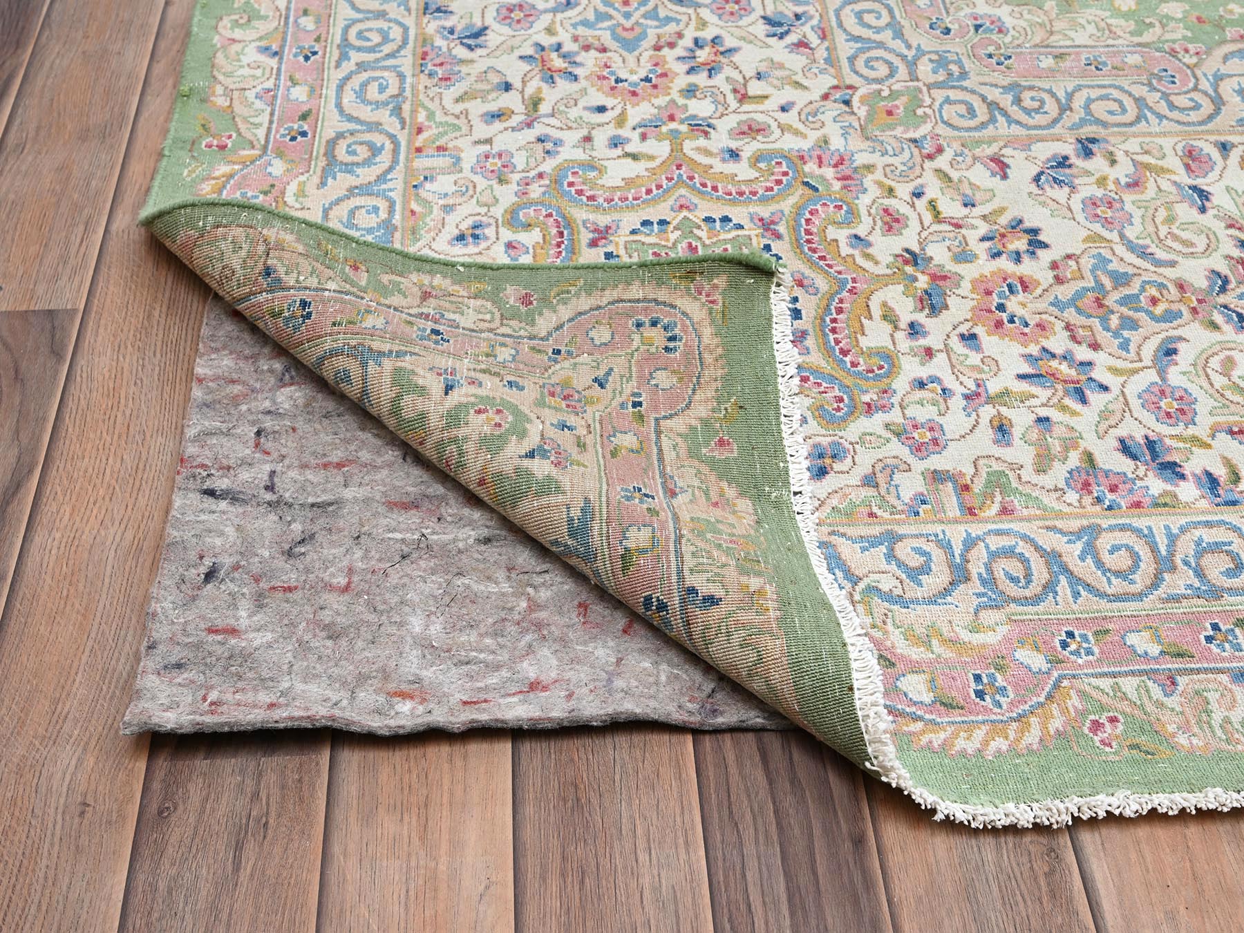 Kerman Vintage hand-knotted wool rug in Green & Ivory, 11'8" x 19'3" — SKU O02063 (view 5)
