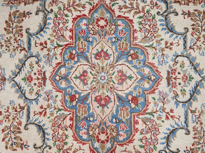 Kerman Vintage hand-knotted wool rug in Ivory & Light Blue, 10'3" x 13'2" — SKU O02064 (view 9)