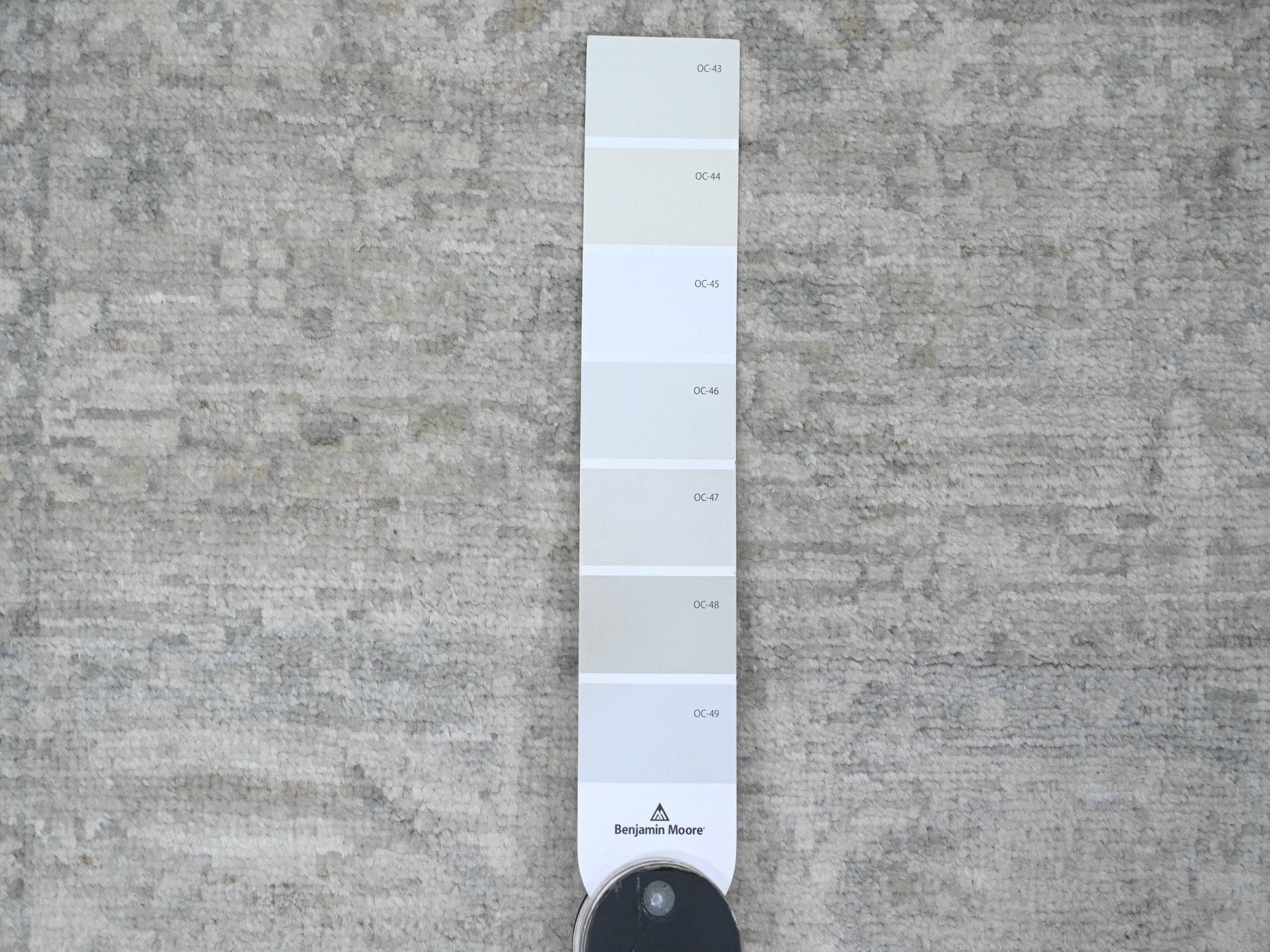 Heriz Oushak hand-knotted wool runner in Ivory, 2'4" x 29'3" — SKU O020650 (view 3)