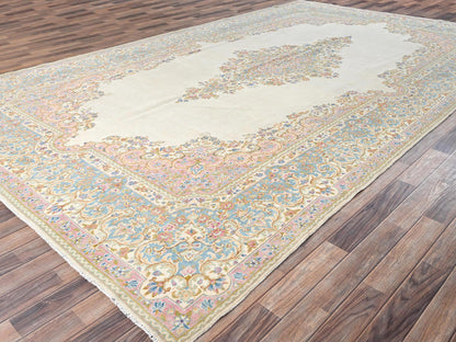 Kerman Vintage hand-knotted wool rug in Ivory & Light Blue, 8'9" x 15'2" — SKU O02067 (view 3)