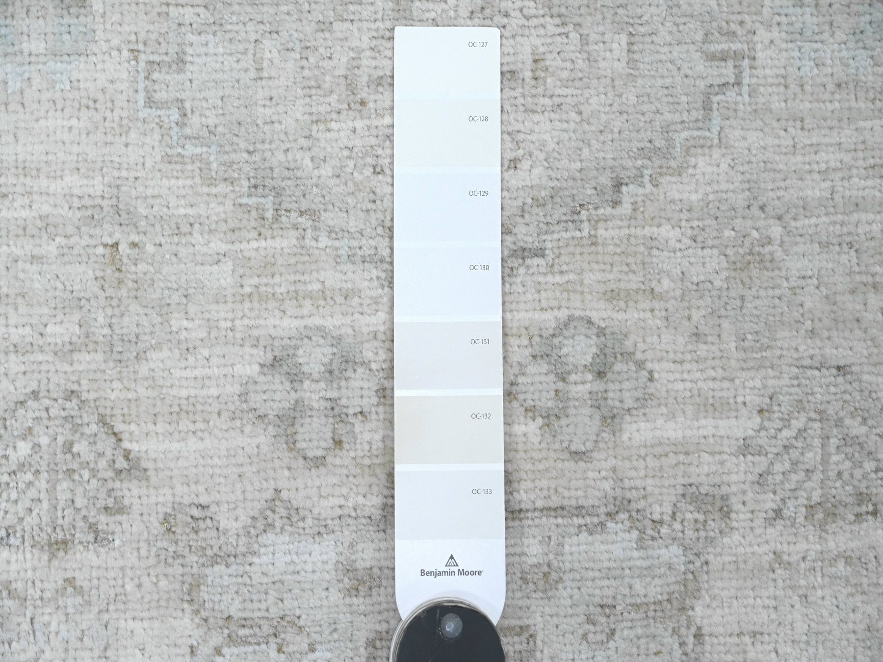 Peshawar Oushak hand-knotted wool runner in Ivory & Light Gray, 2'8" x 15'11" — SKU O020682 (view 3)