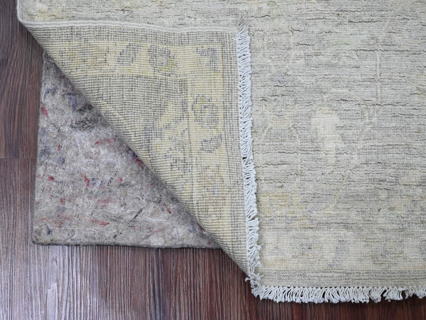 Peshawar Oushak hand-knotted wool rug in Gray & Ivory, 2'6" x 5'9" — SKU O020686 (view 2)
