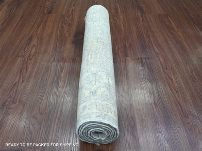 Peshawar Oushak hand-knotted wool rug in Gray & Ivory, 2'6" x 5'9" — SKU O020686 (view 4)