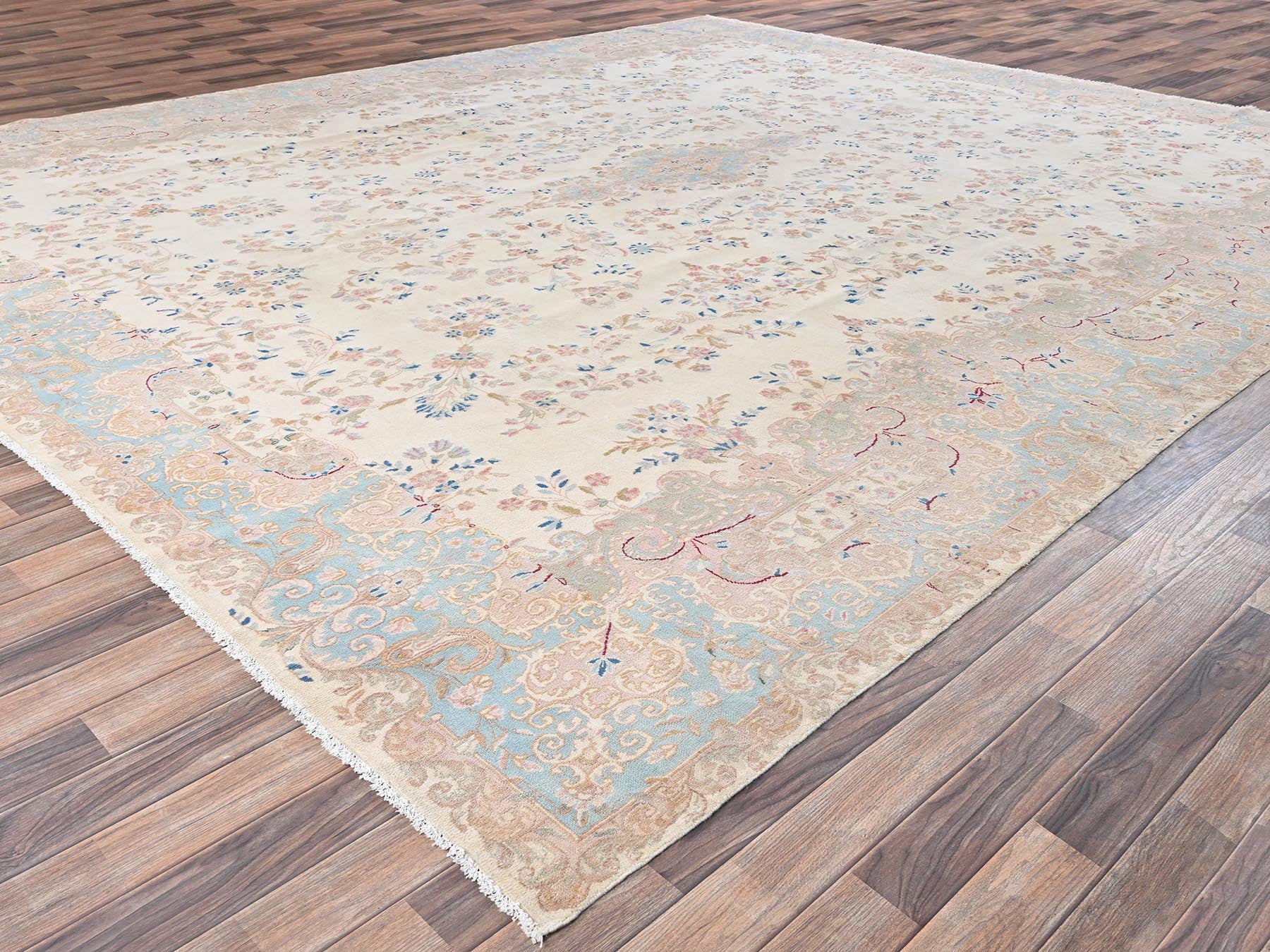 Kerman Vintage hand-knotted wool rug in Ivory & Light Blue, 11'10" x 14'2" — SKU O02068 (view 3)