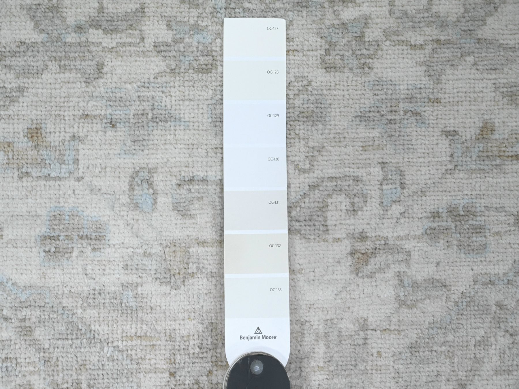 Peshawar Oushak hand-knotted wool runner in Ivory & Light Blue, 2'8" x 16'3" — SKU O020693 (view 3)
