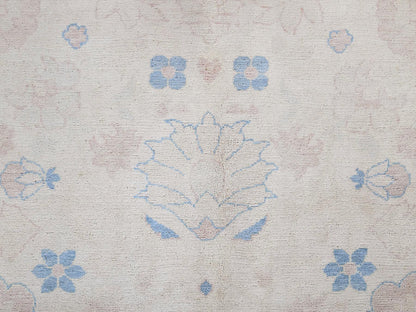 Mahal Vintage hand-knotted wool rug in Ivory & Pink, 11'11" x 17'3" — SKU O02069 (view 9)